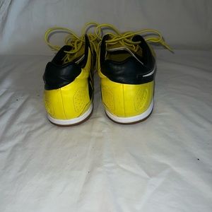 Bright yellow Soccer( football ) shoes. Sz11.